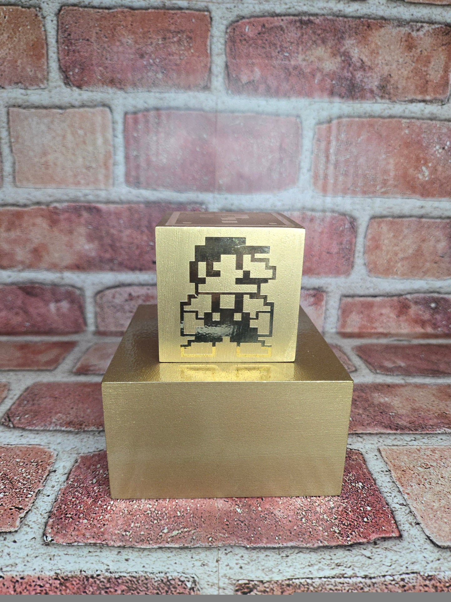 ? Cube (Gold)