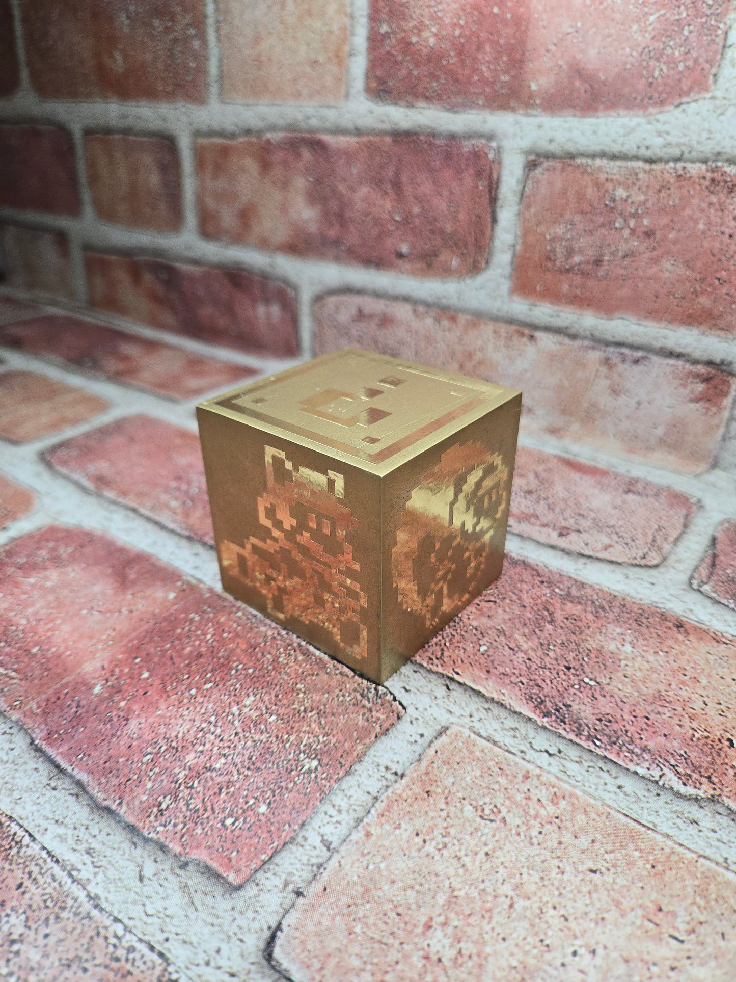 ? Cube (Gold)