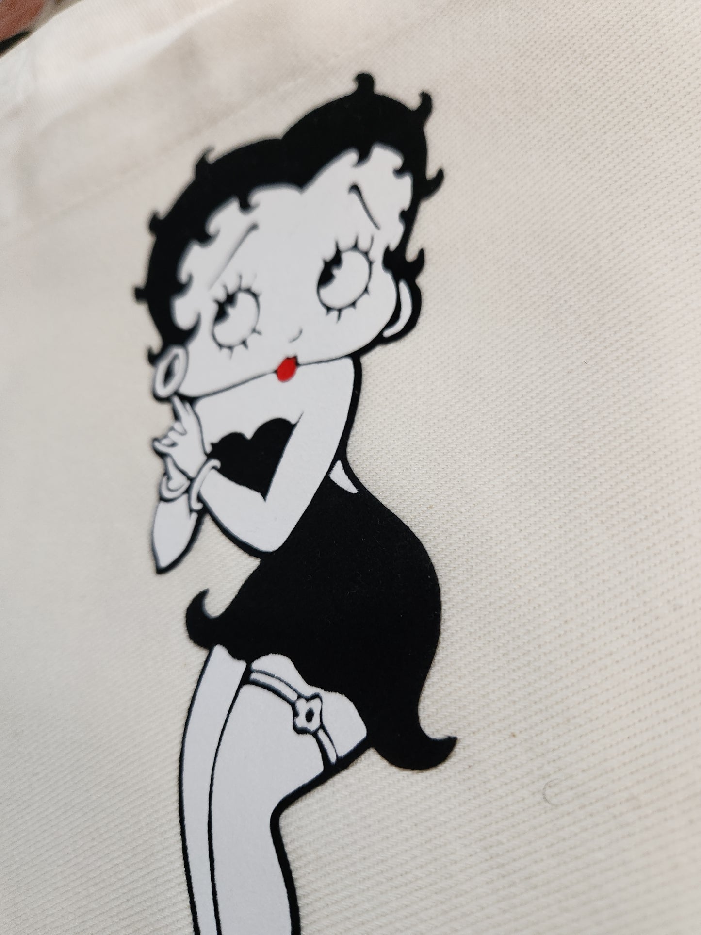 Flirt Tote Bag