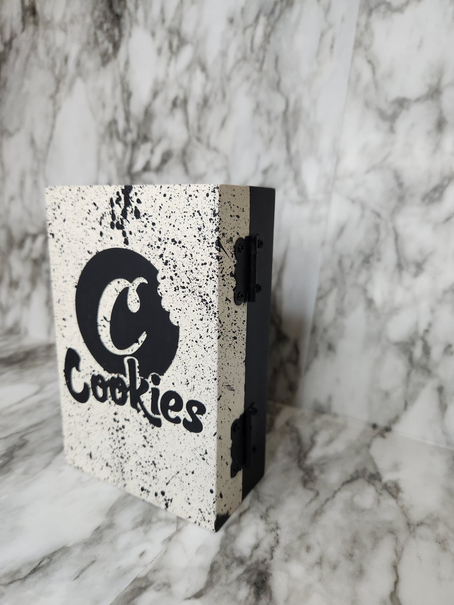 Custom Cookies Stash Box (Oreo)