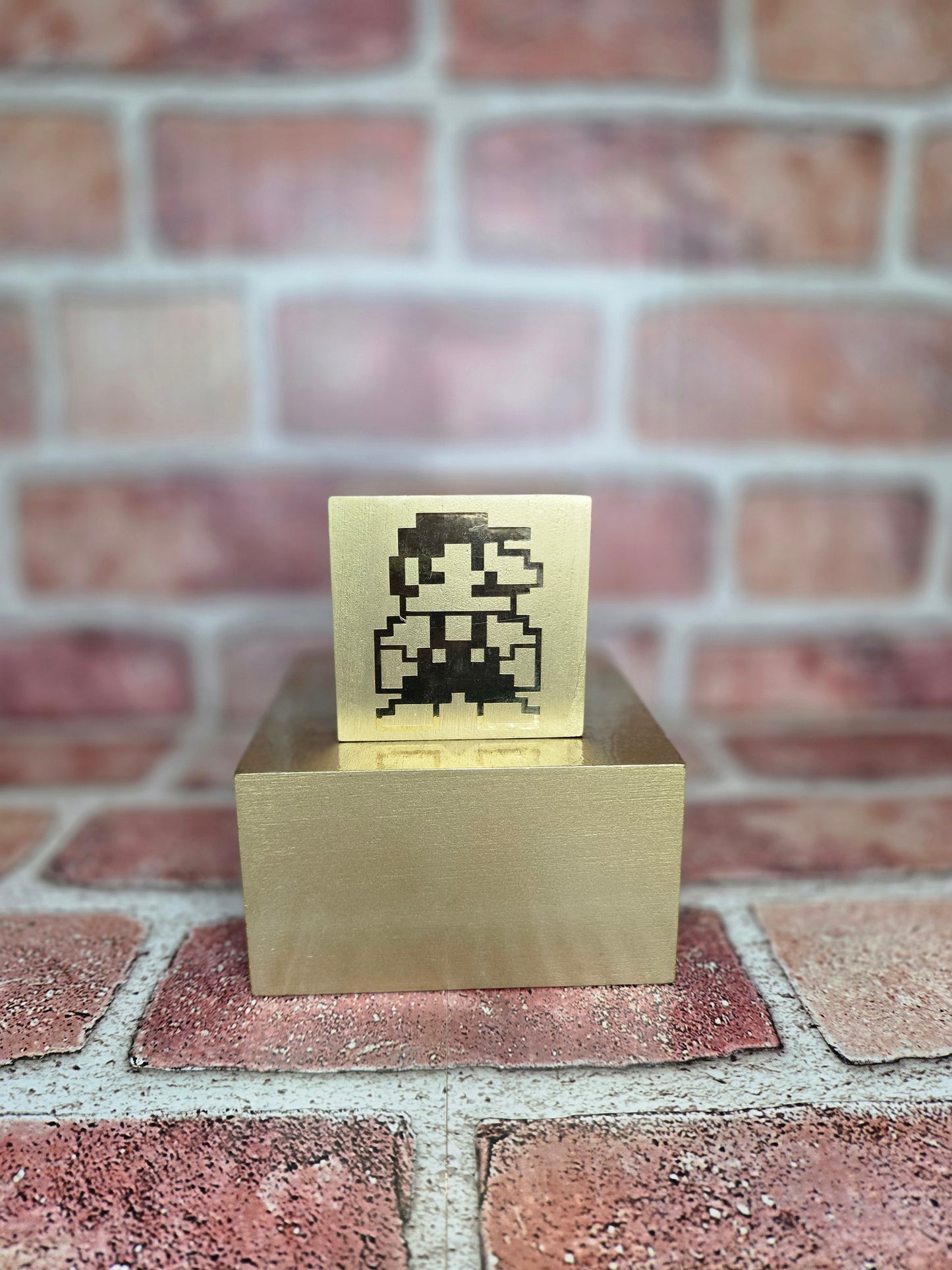 ? Cube (Gold)