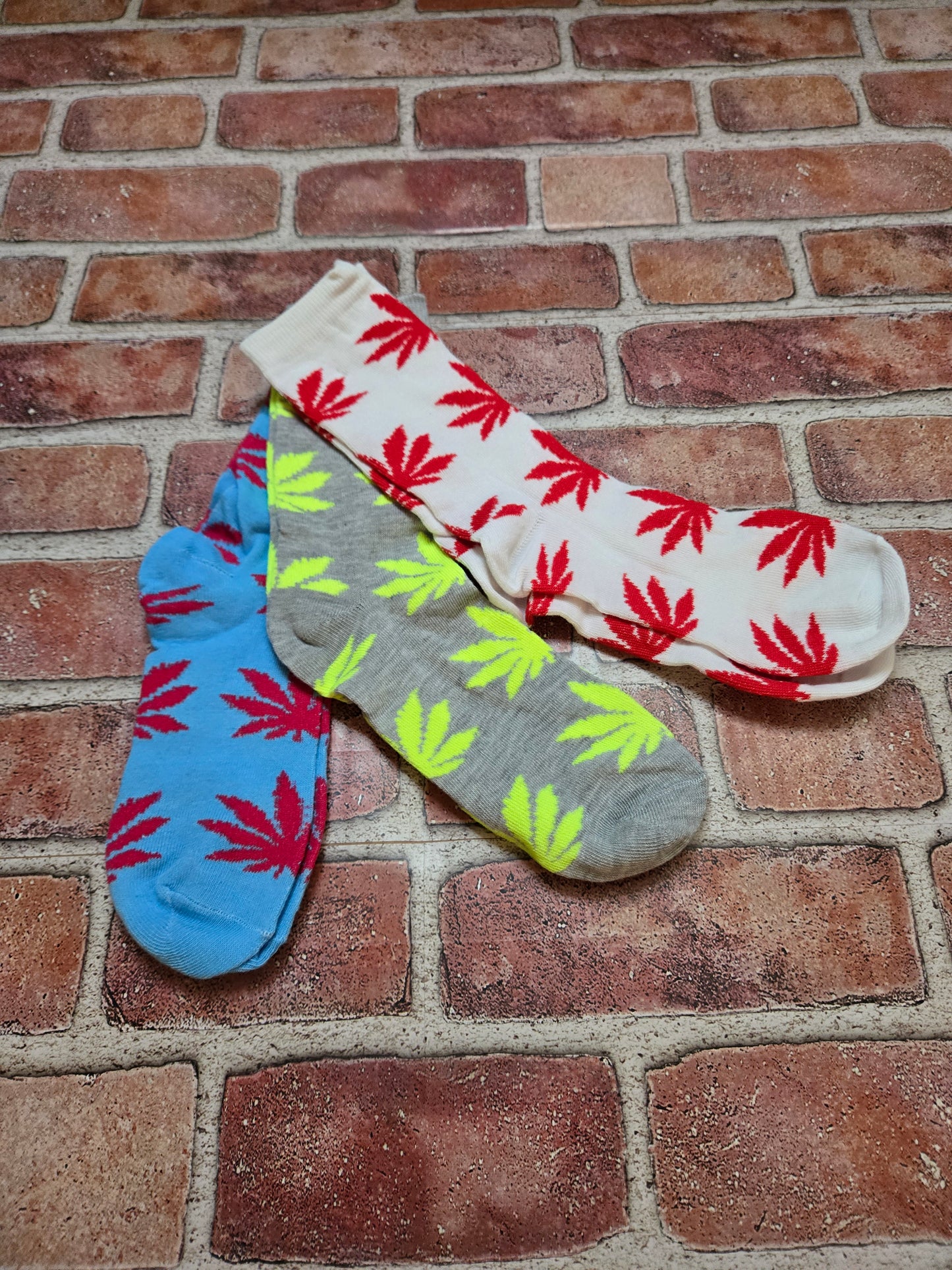 Weed Leaf Socks