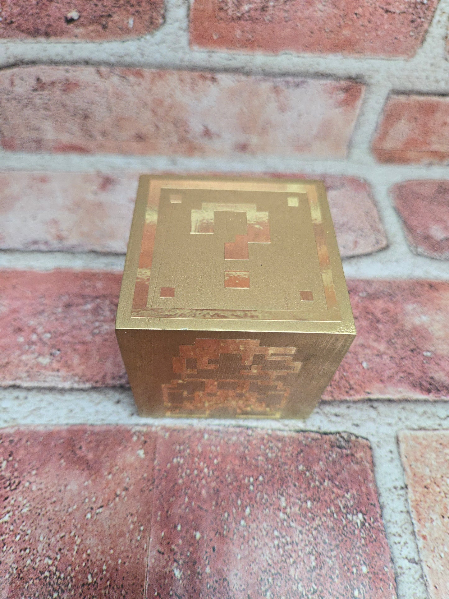 ? Cube (Gold)