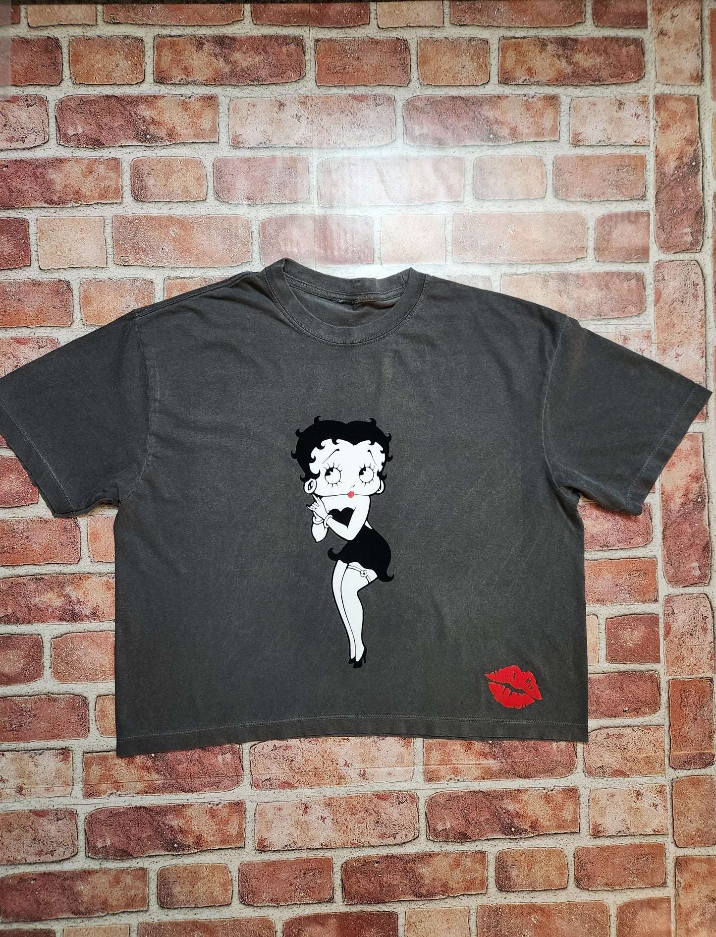 Flirt T-Shirt (Cropped)