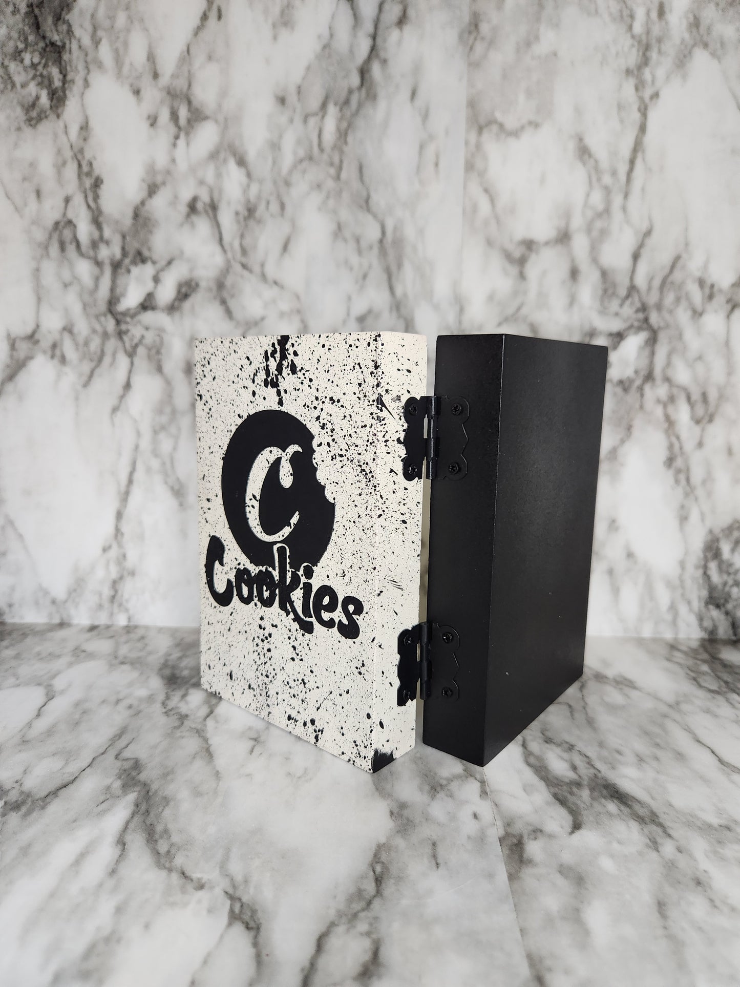 Custom Cookies Stash Box (Oreo)