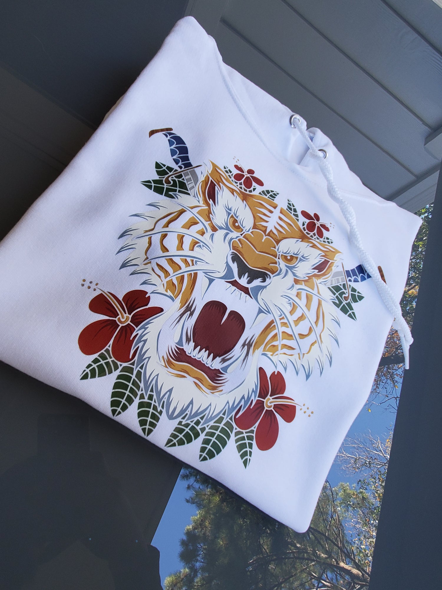 Japanese Tiger Sweatshirt Hoodie - Centre Ave Clothing Co.